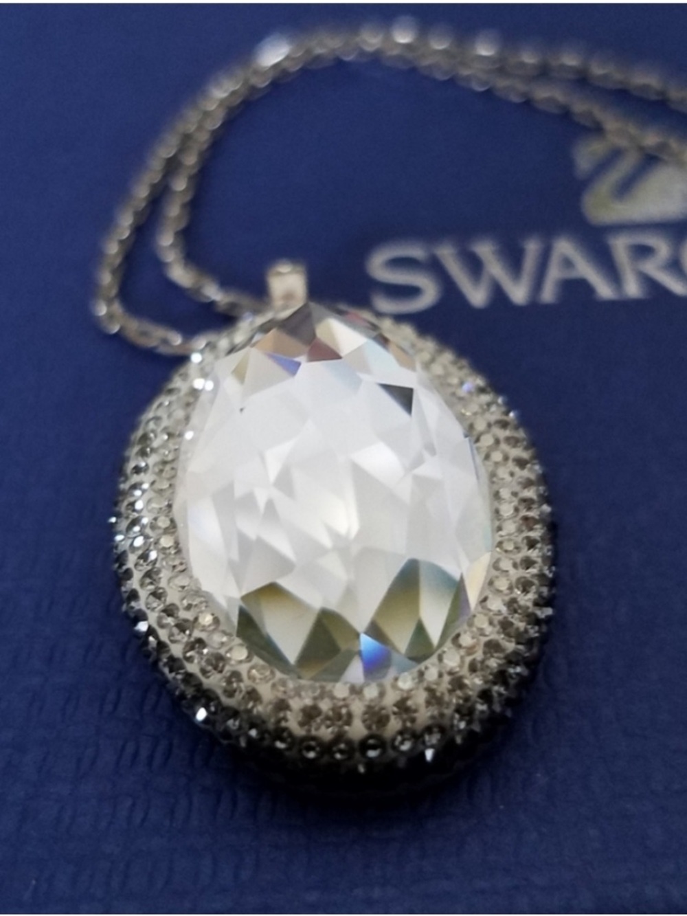 AUTHENTIC Swarovski Palladium Plated Oval Halo VITA Pendant Necklace NEW